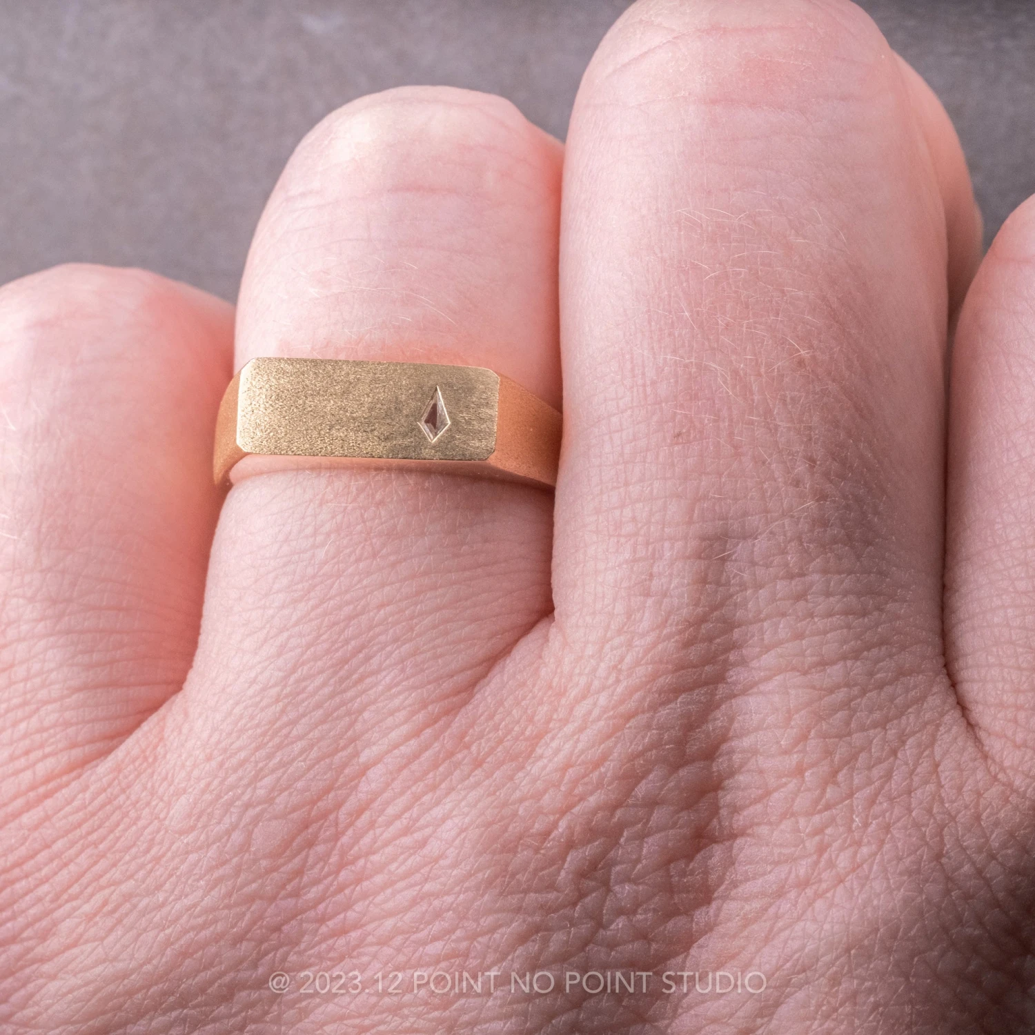 Signet Style Kite Sapphire Men's Wedding Ring, 14K Yellow Gold, Matte Finish - Image 2