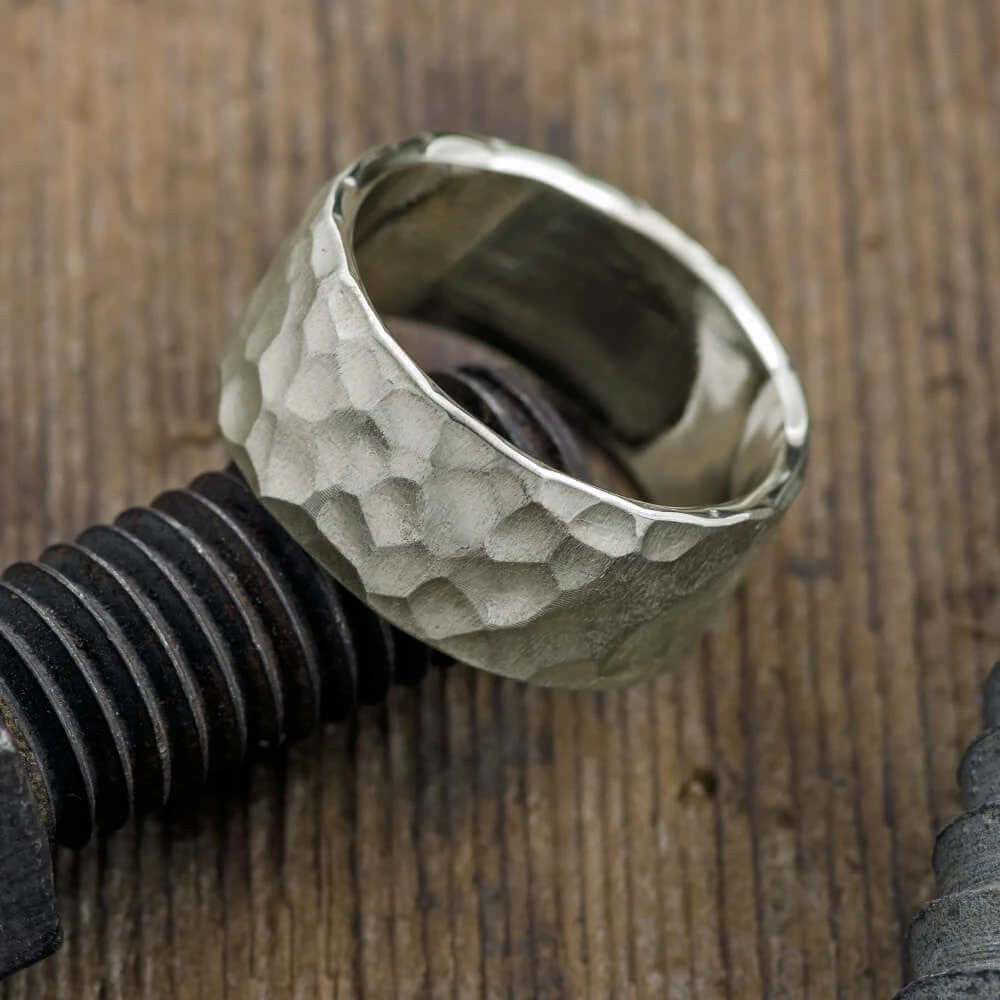 10mm 14k White Gold Mens Wedding Band, Hammered Matte - Image 4