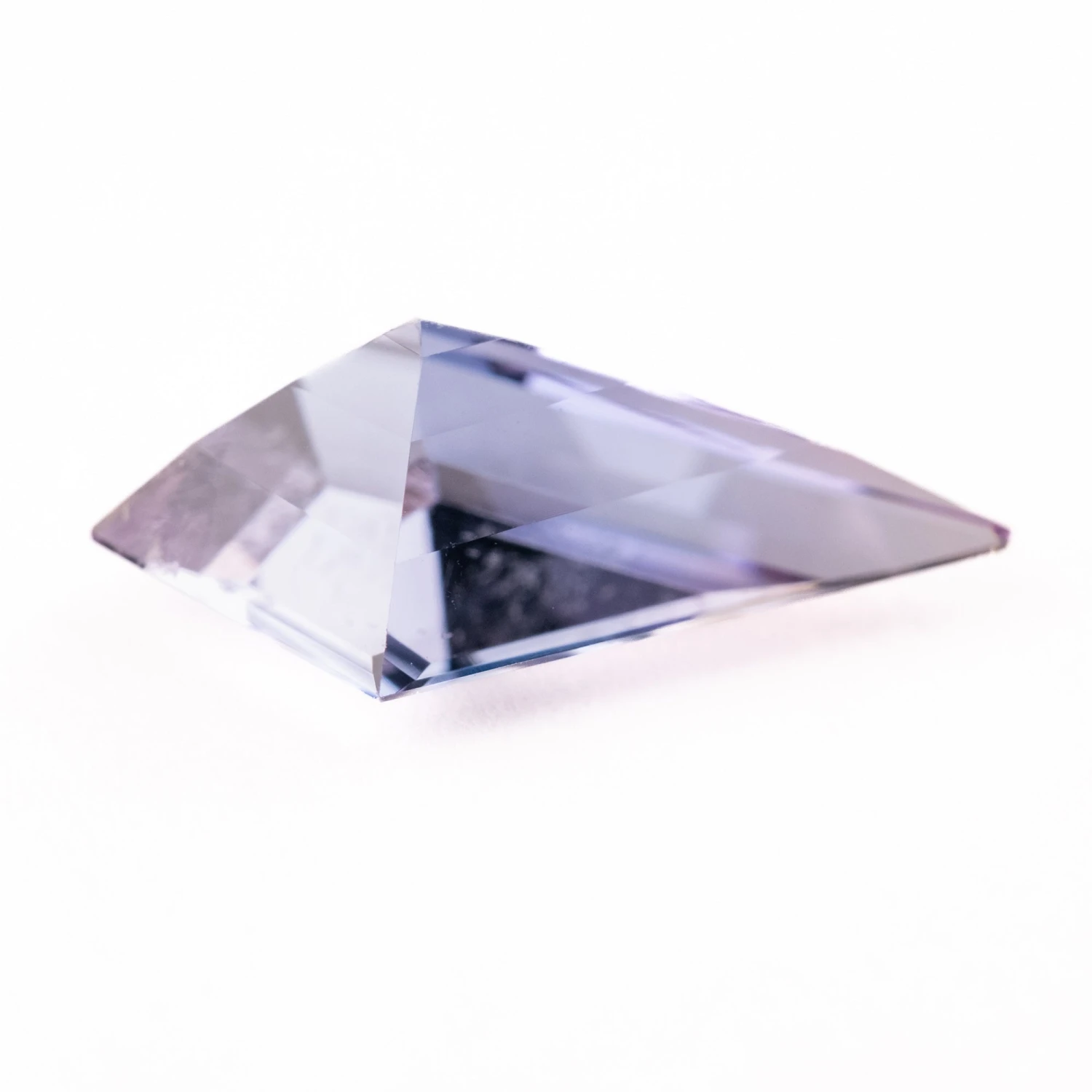 2.21 Carat Lilac Brilliant Cut Kite Tanzanite - Image 3