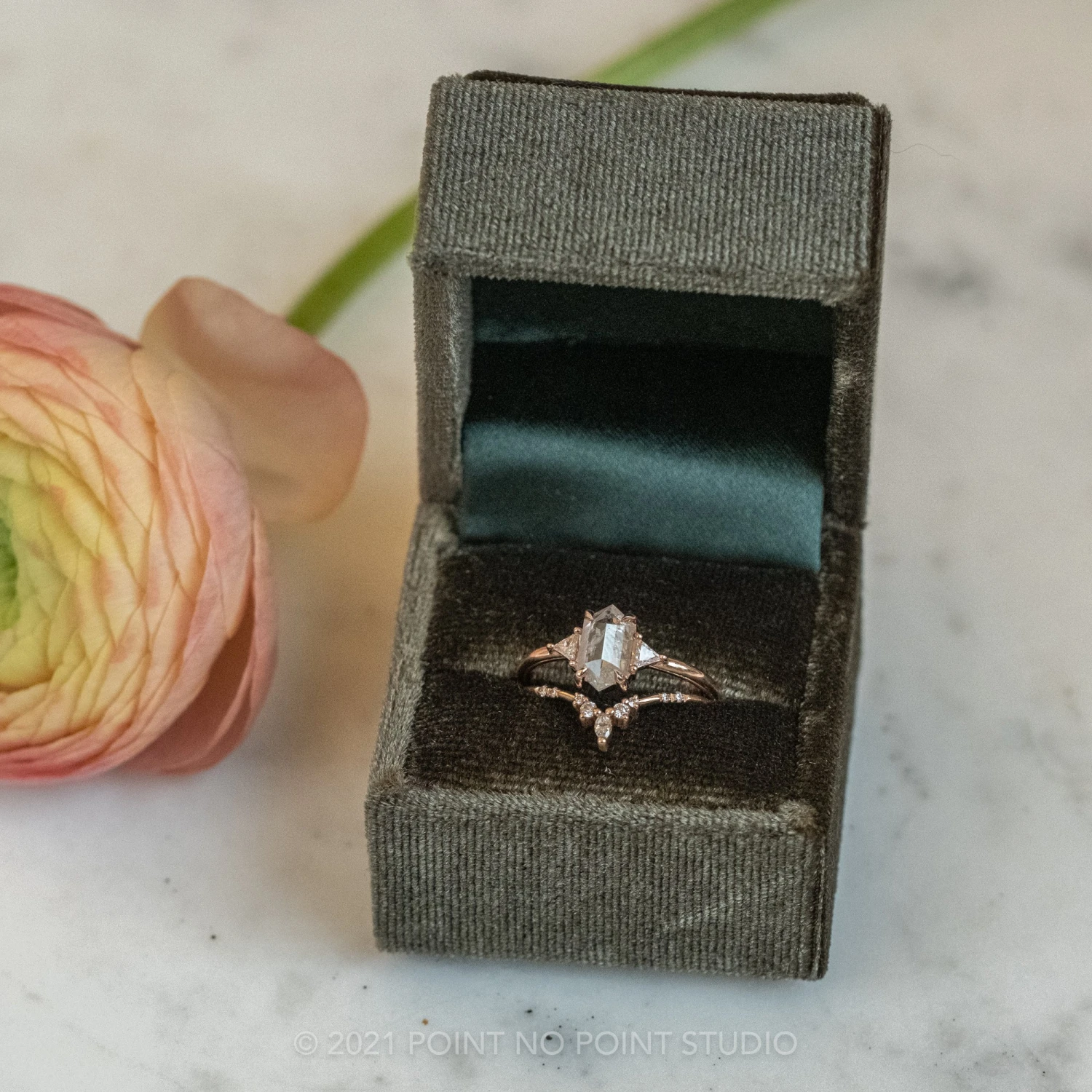 Velvet Madison Ring Boxes - Image 13