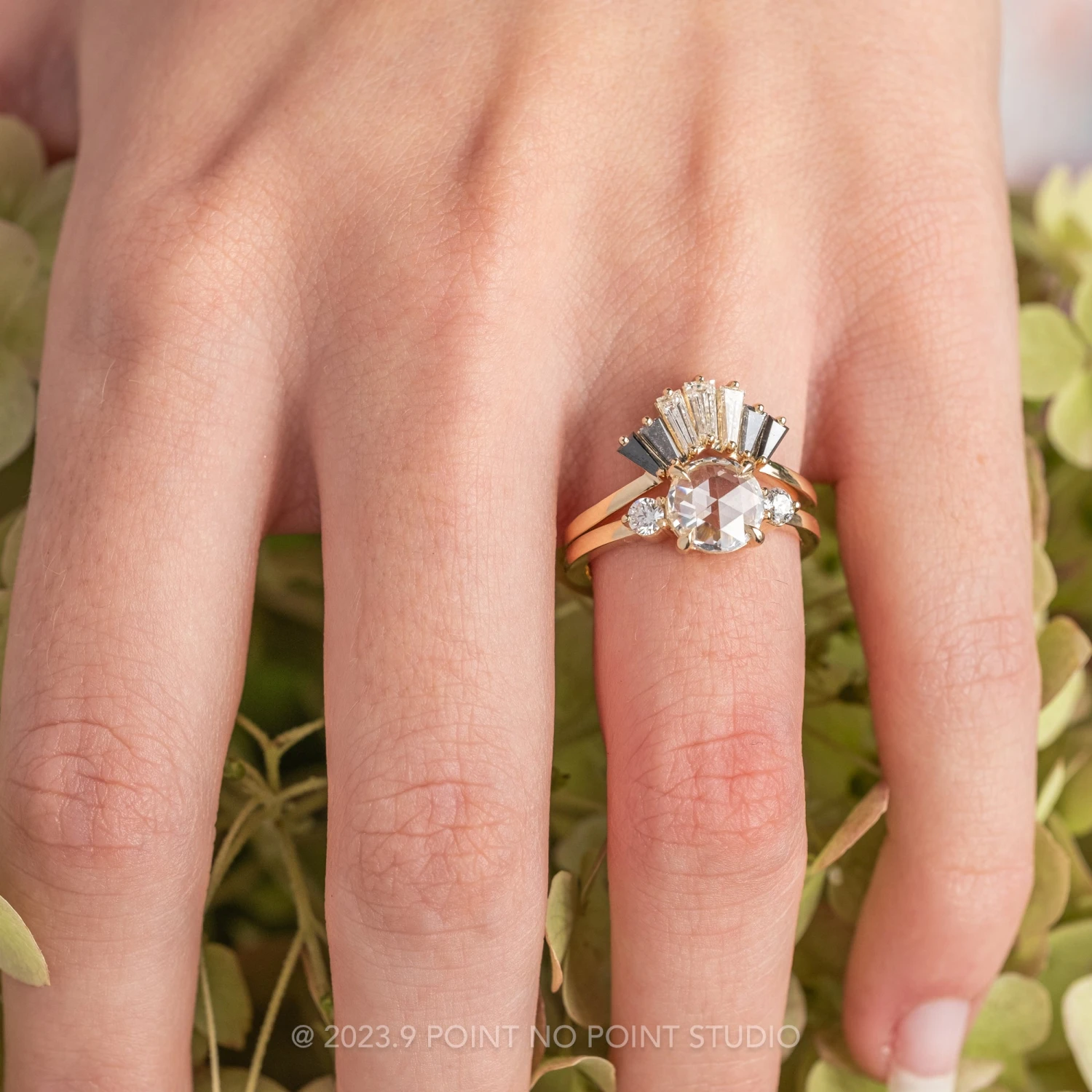 Ombre Baguette Diamond Wedding Band, Chenoa Setting, 14K Yellow Gold - Image 3