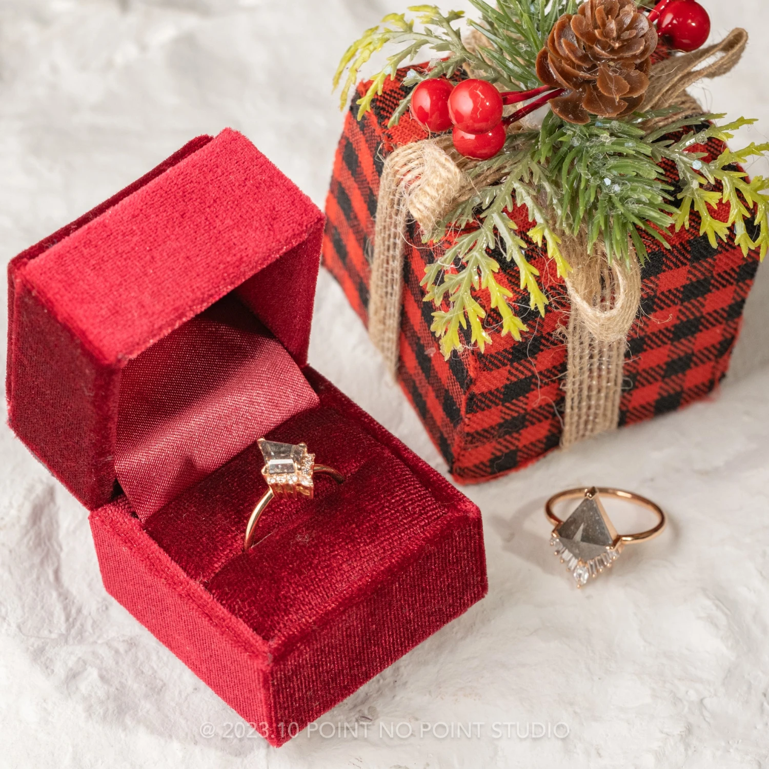 Velvet Madison Ring Boxes - Image 4