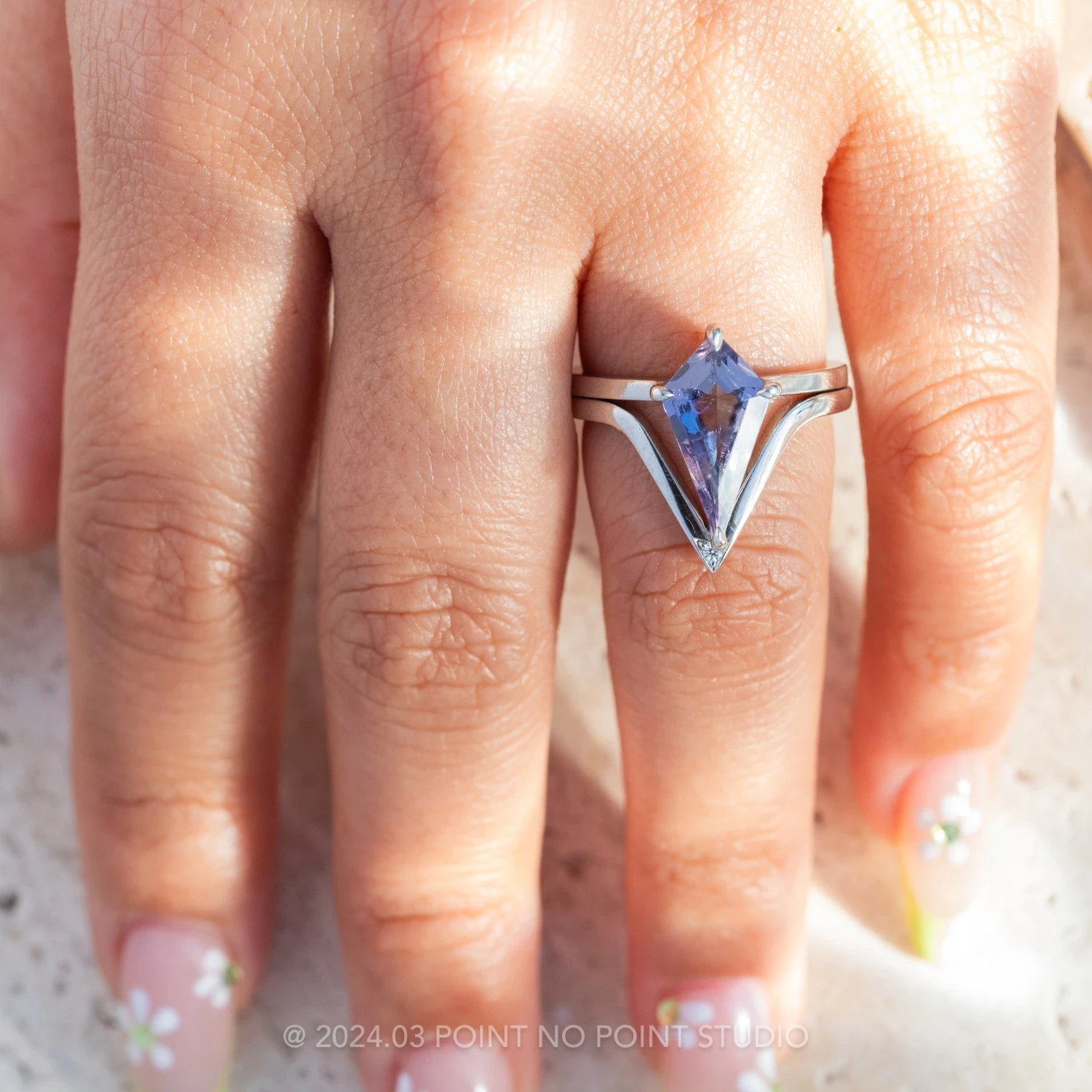 1.97 Carat Purple Kite Tanzanite Engagement Ring, Lark Setting, Platinum - Image 2