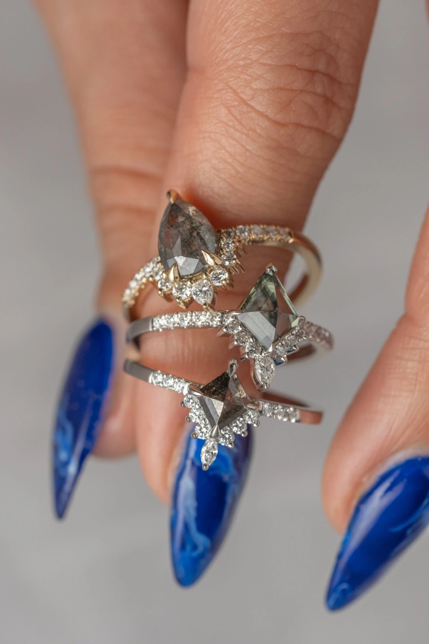 1.25 Carat Green Kite Sapphire And Diamond Engagement Ring, Avaline Setting, Platinum - Image 2