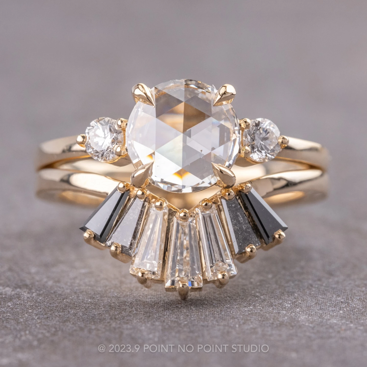 Ombre Baguette Diamond Wedding Band, Chenoa Setting, 14K Yellow Gold - Image 8