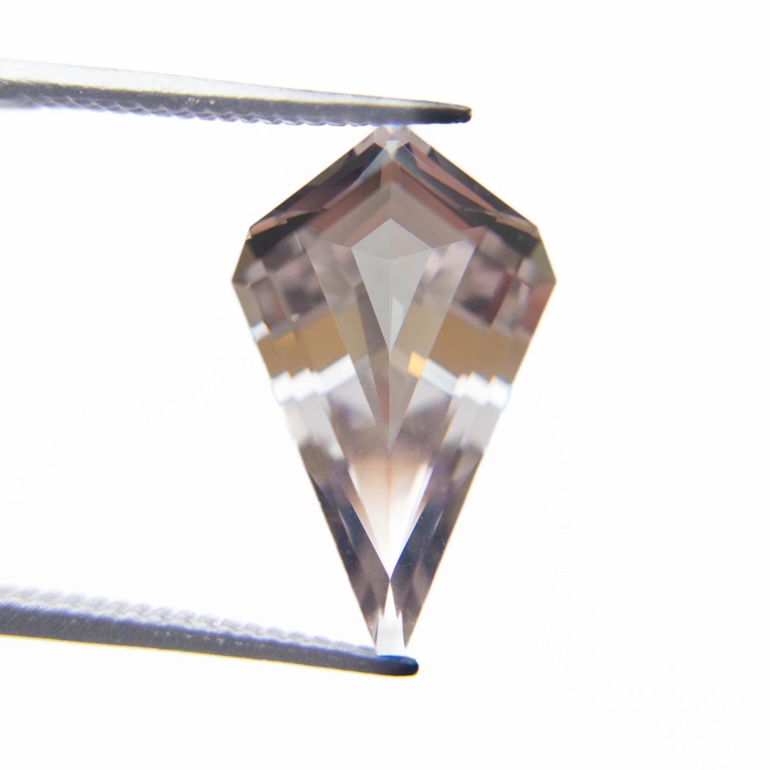 4.71 Carat Light Pink Brilliant Cut Kite Morganite - Image 2