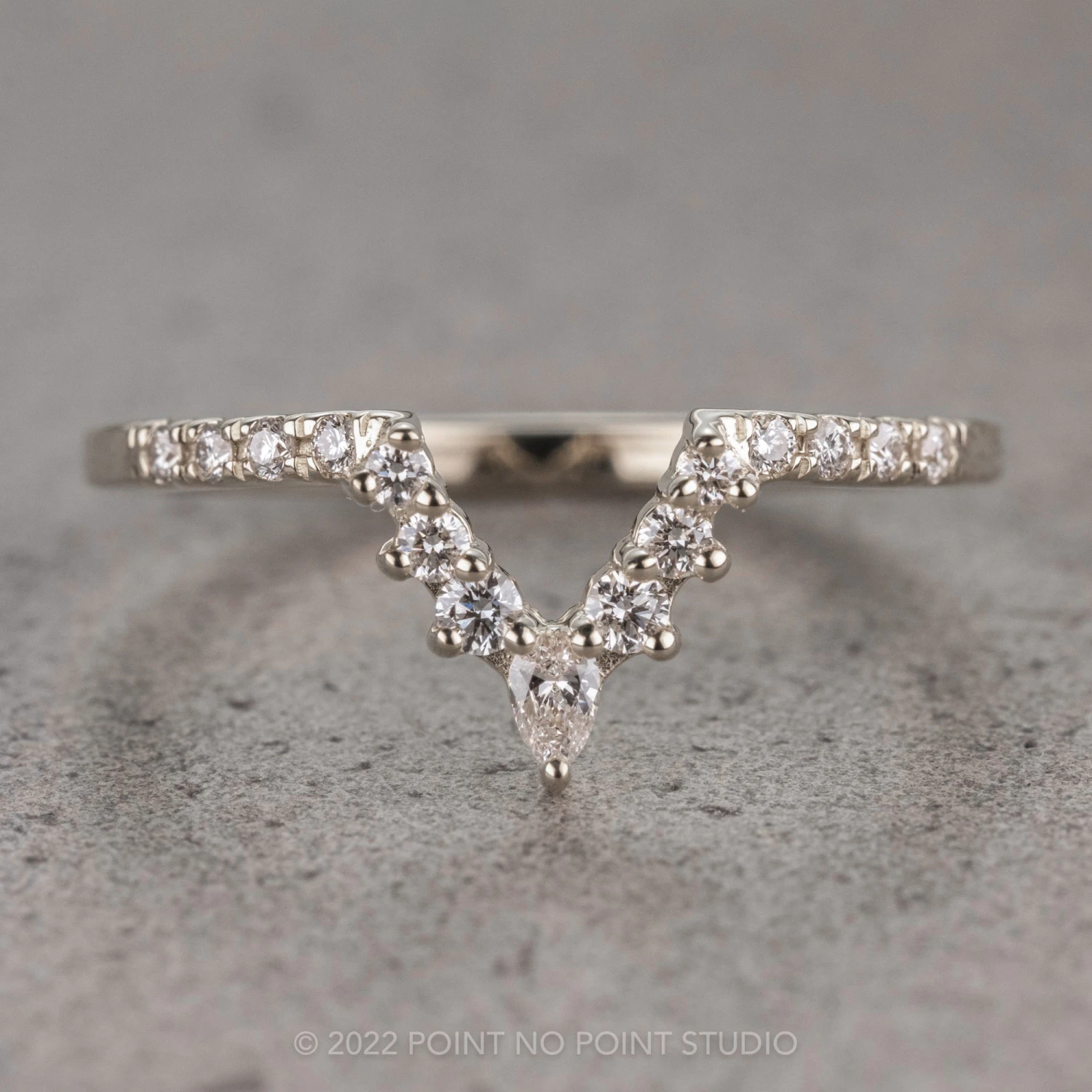 Pear Diamond Contour Band, Medium Emma Setting, Platinum